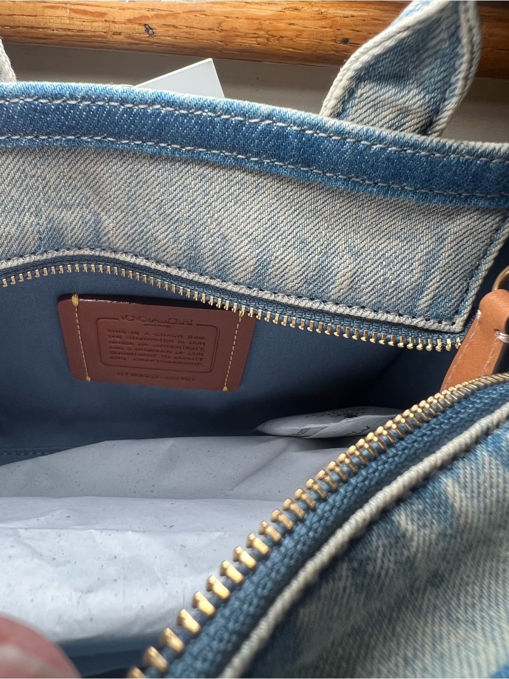 Coach Embroidered Cargo Tote 20 - Picture 3 of 6
